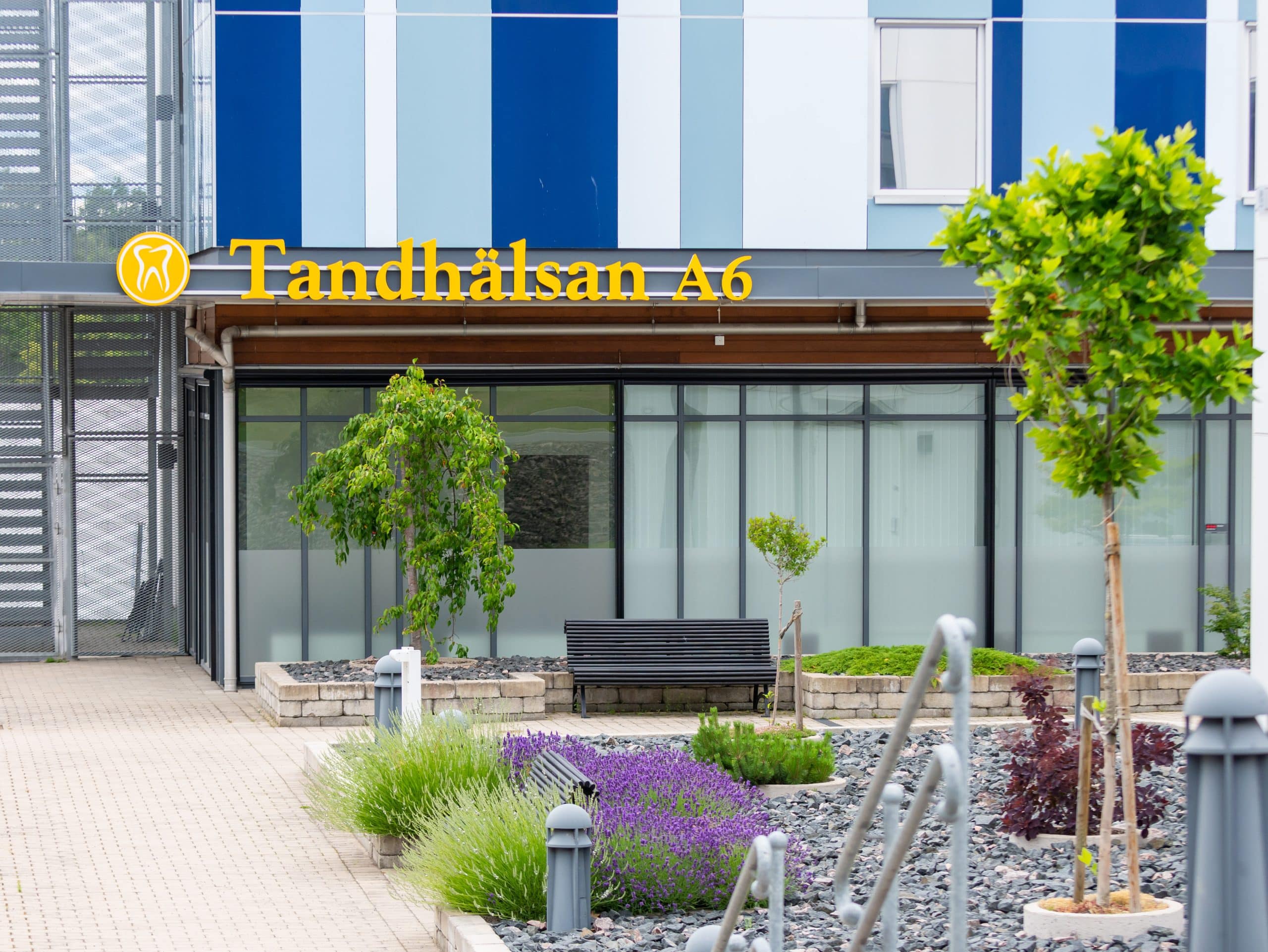Building Picture of Tandhälsan A6 Jönköping from the street - Dentist in Jönköping